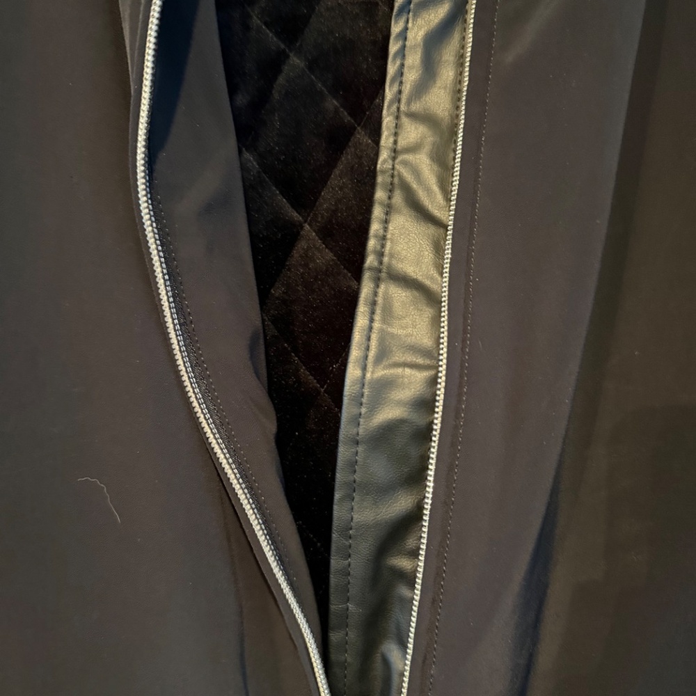 Descente Women's Kensie Black Ski Jacket – Size 12 (M/L) - Picture 6 of 6